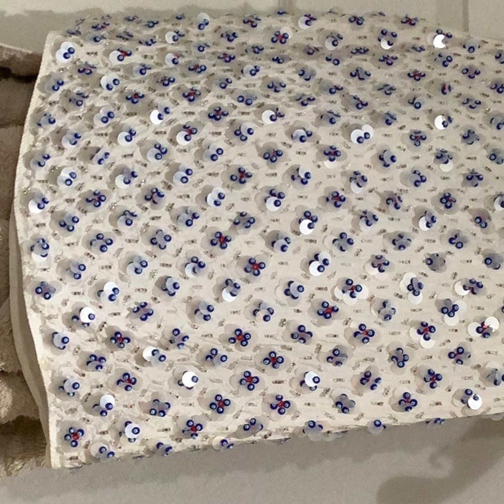 Alice olivia top with slight blemish